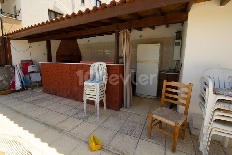 GİRNE/LAPTA'DA KİRALIK 3+1 BUNGALOW