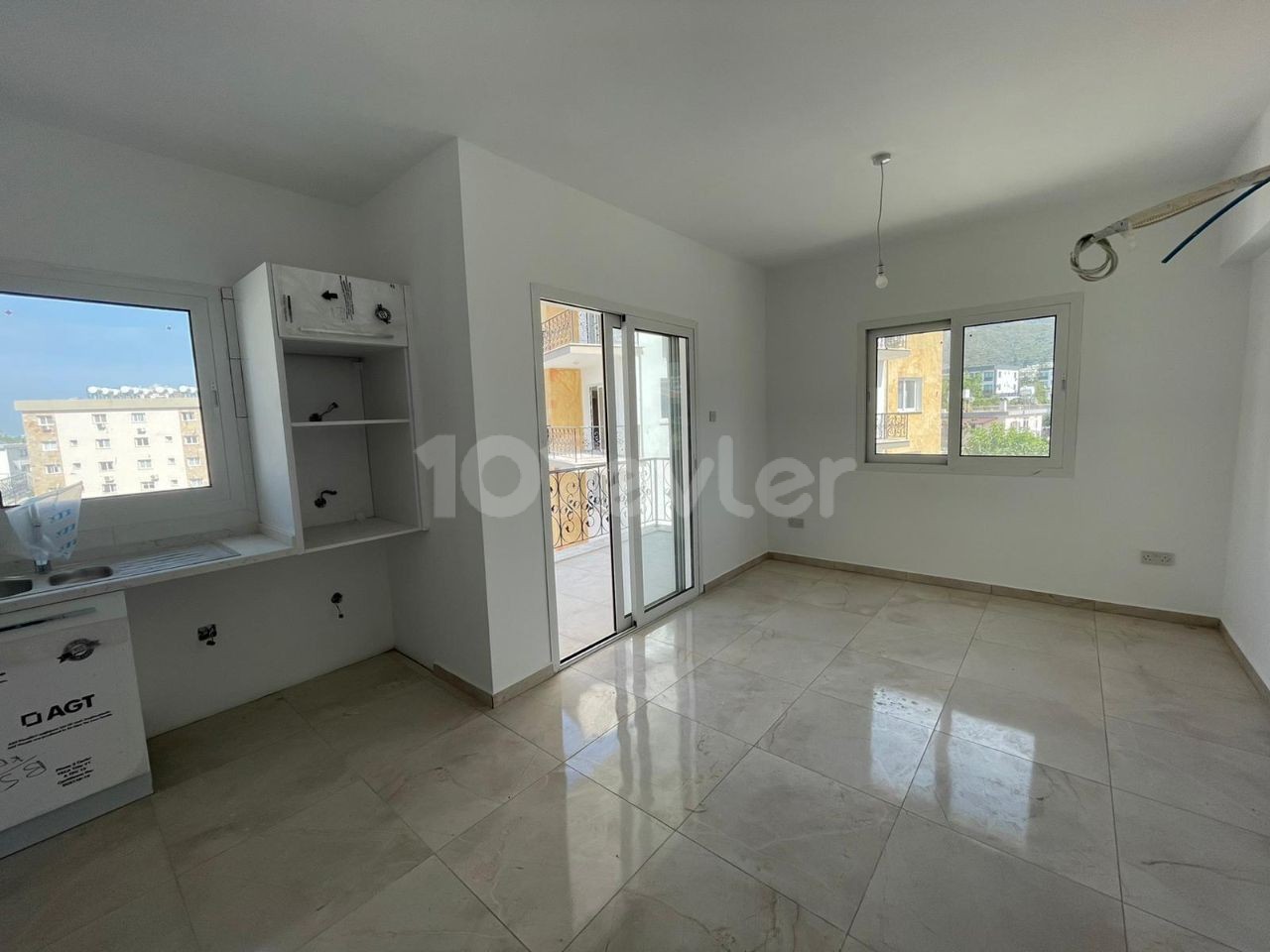 GİRNE/ALSANCAK'TA SATILIK 1+1 DAİRE