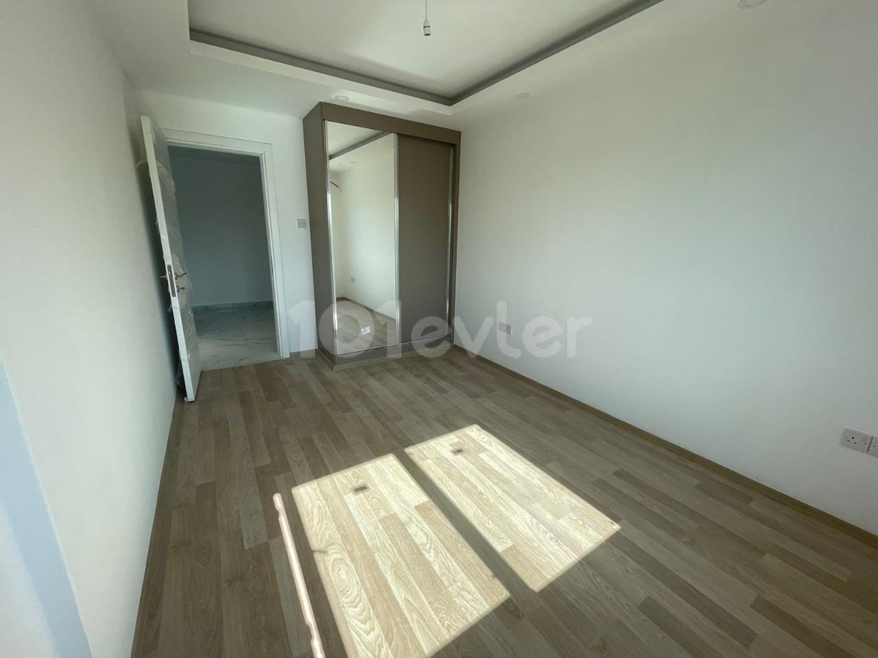 3+1 FLAT FOR SALE IN KYRENIA/ALSANCAK