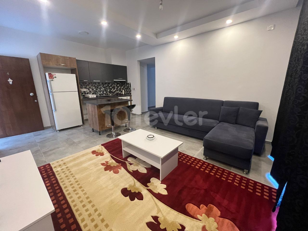 LEFKOŞA/KÜÇÜK KAYMAKLI'DA KİRALIK 2+1 EŞYALI DAİRE