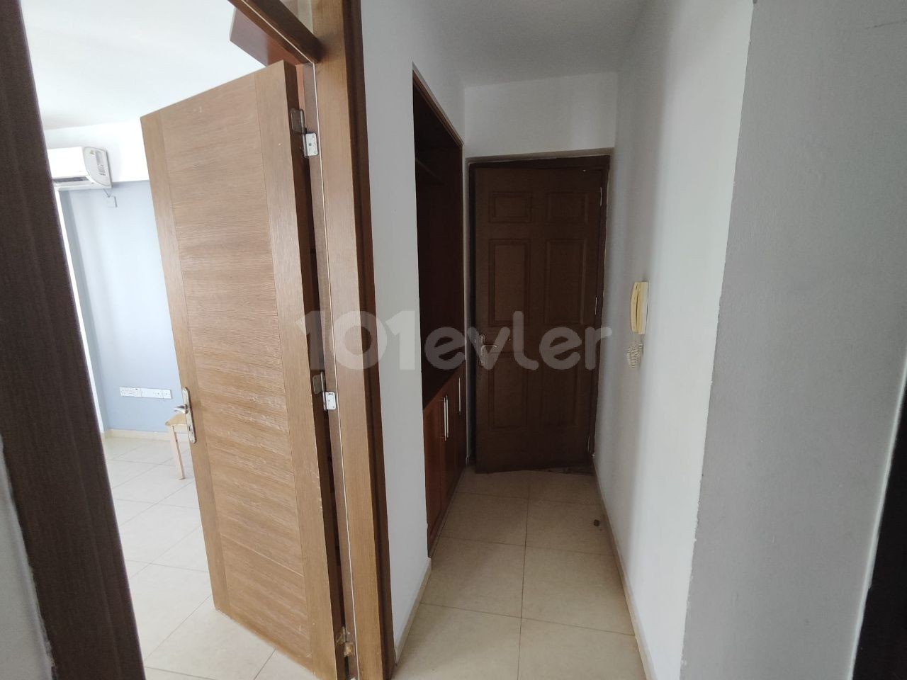 3+1 UNFURNISHED FLAT FOR RENT IN GIRNE/ALSANCAK