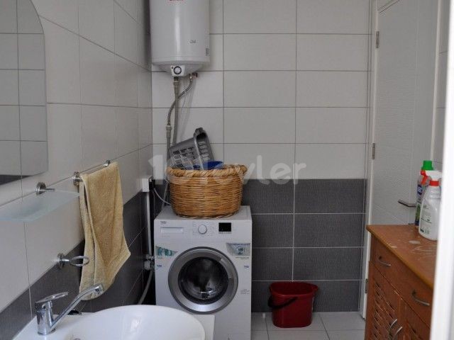 GİRNE MERKEZDE SATILIK 1+1 FUL EŞYALI DAİRE