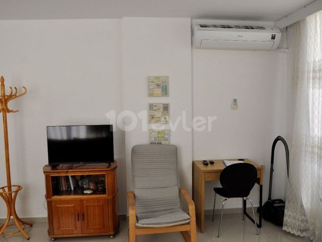 1+1 FULLY FURNISHED FLAT FOR SALE IN KYRENIA CENTER