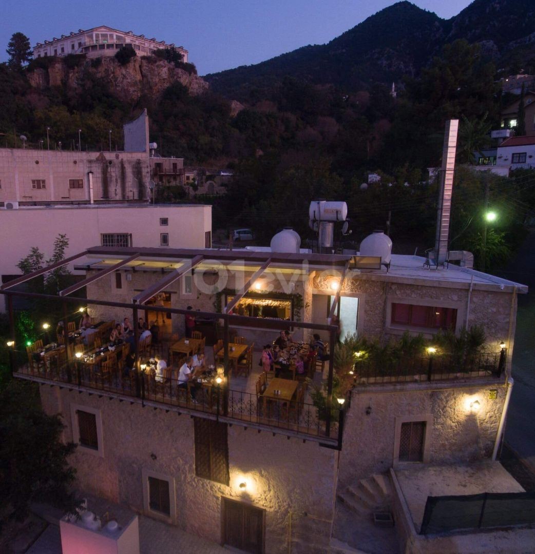 RESTAURANT/ARBEITSPLATZ ZU VERKAUFEN IN KYRENIA/LAPTA