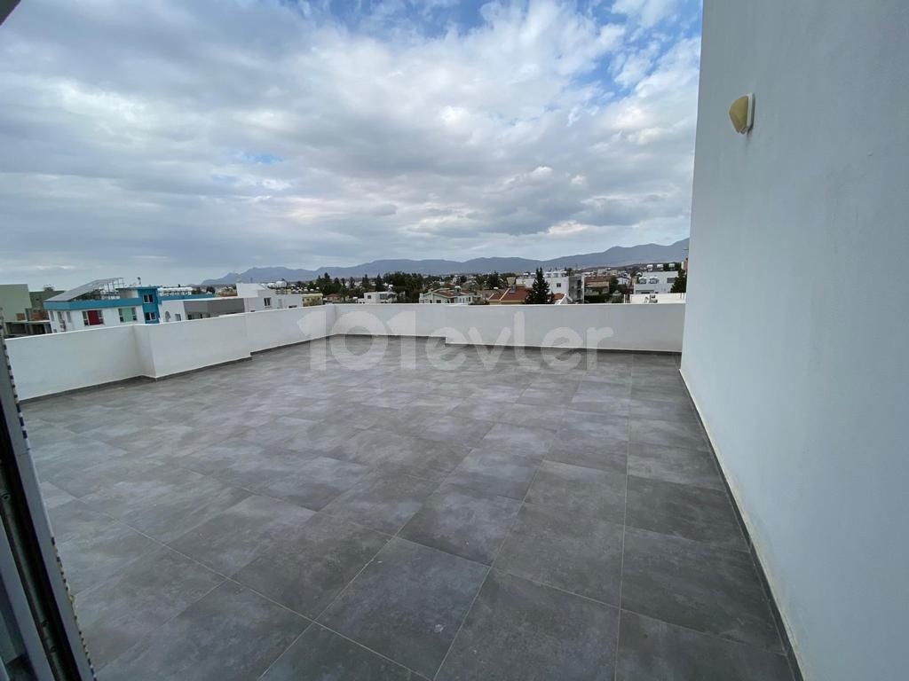 2+1 PENTHOUSE ZUM VERKAUF IN NICOSIA/GÖNYELİ