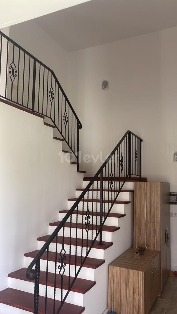 3+1 DUPLEX FURNISHED FLAT FOR RENT IN GIRNE/ALSANCAK