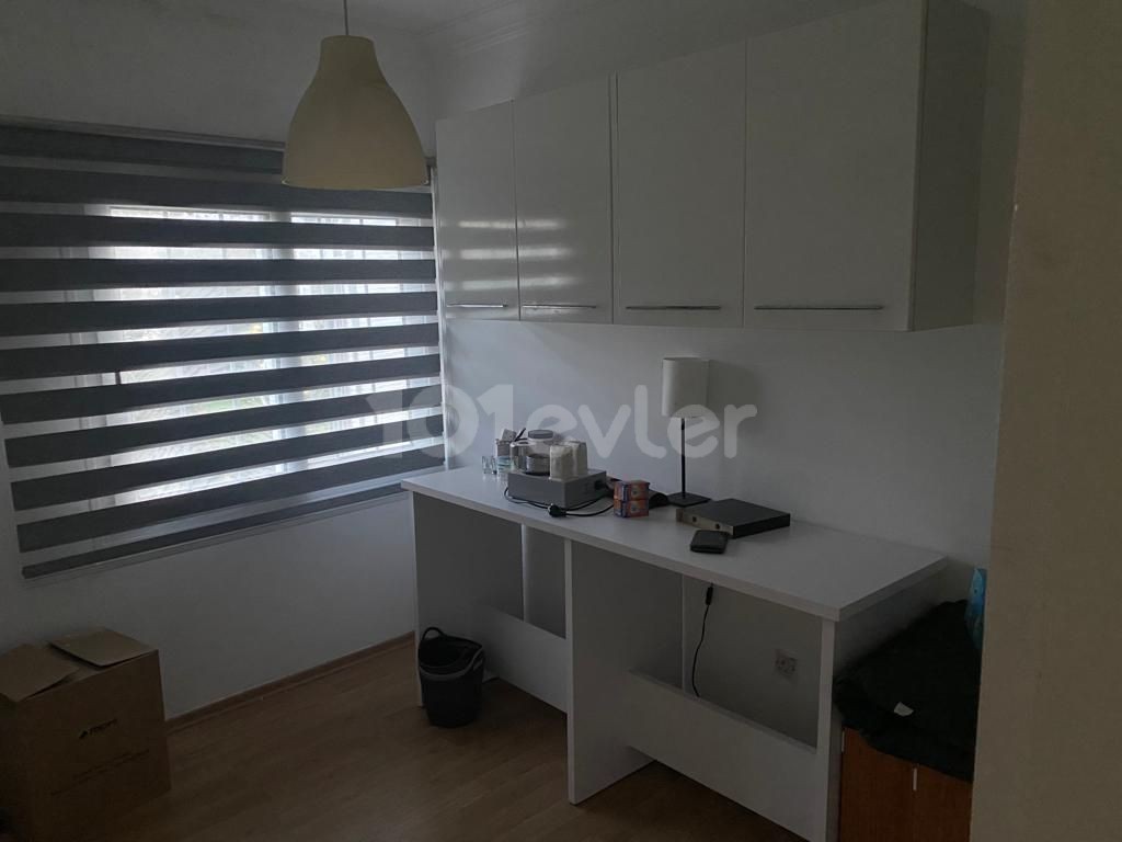 COMPLETE BUILDING CONSISTING OF A SHOP AND 3+1 FLATS FOR SALE IN KYRENIA CENTER