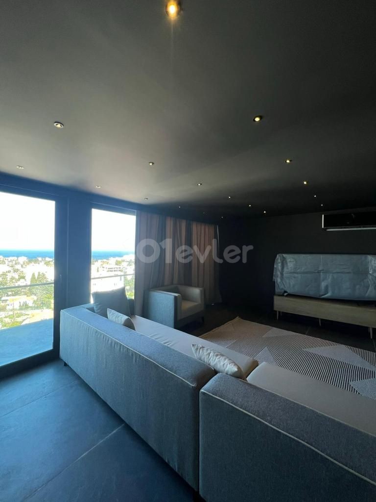 4+1 FURNISHED PENTHOUSE FOR SALE IN KYRENIA CENTER