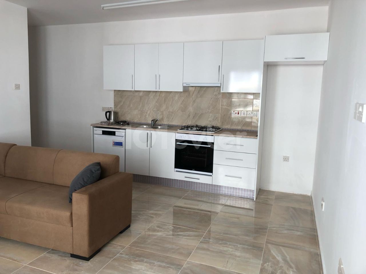 3+1 FULLY FURNISHED FLAT FOR RENT IN KYRENIA CENTER