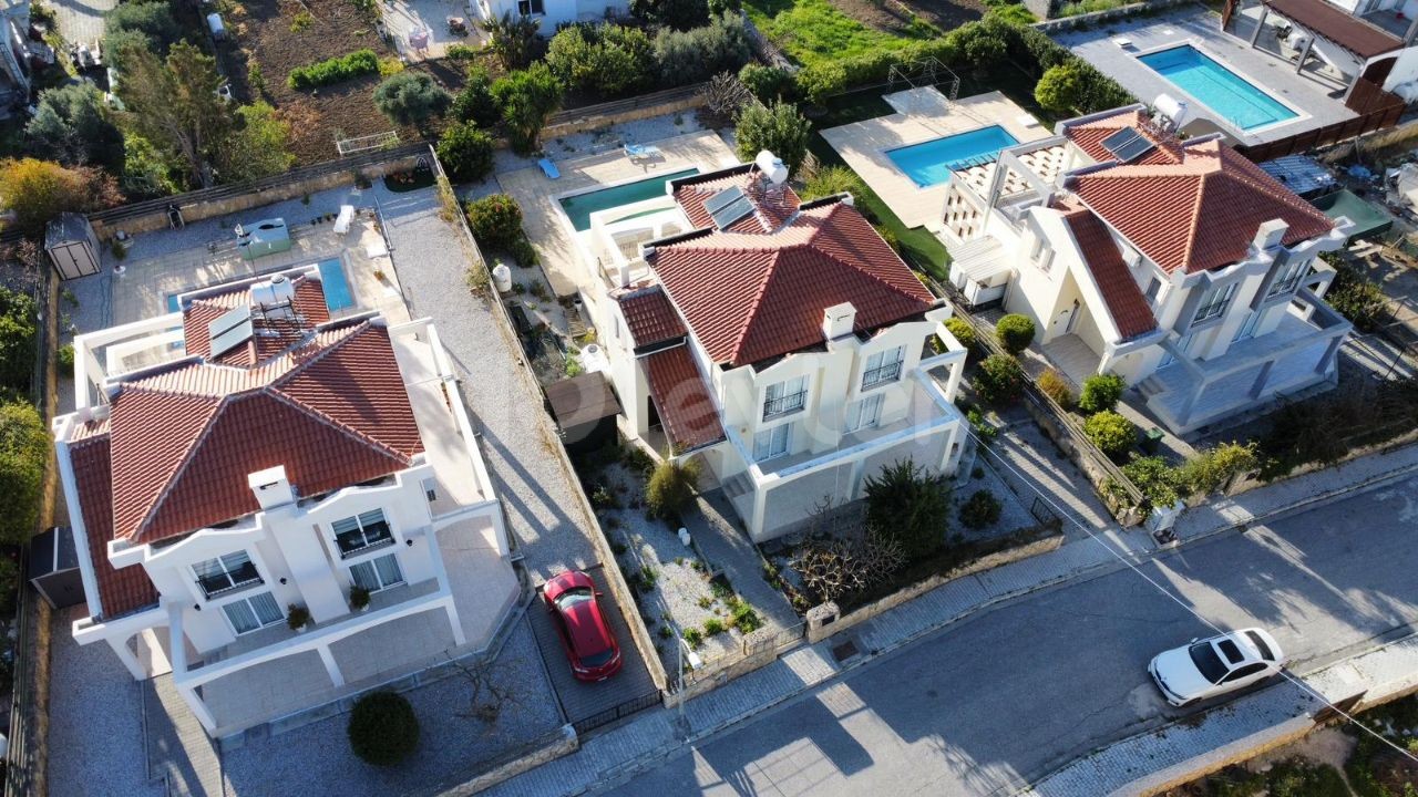 3+1 VILLA WITH PRIVATE POOL FOR SALE IN GIRNE/ALSANCAK