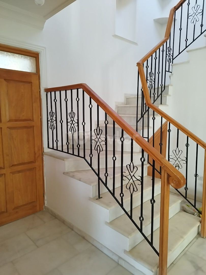 4+2 MÖBLIERTE DUPLEX-WOHNUNG ZU VERMIETEN IN NICOSIA/ORTAKÖY