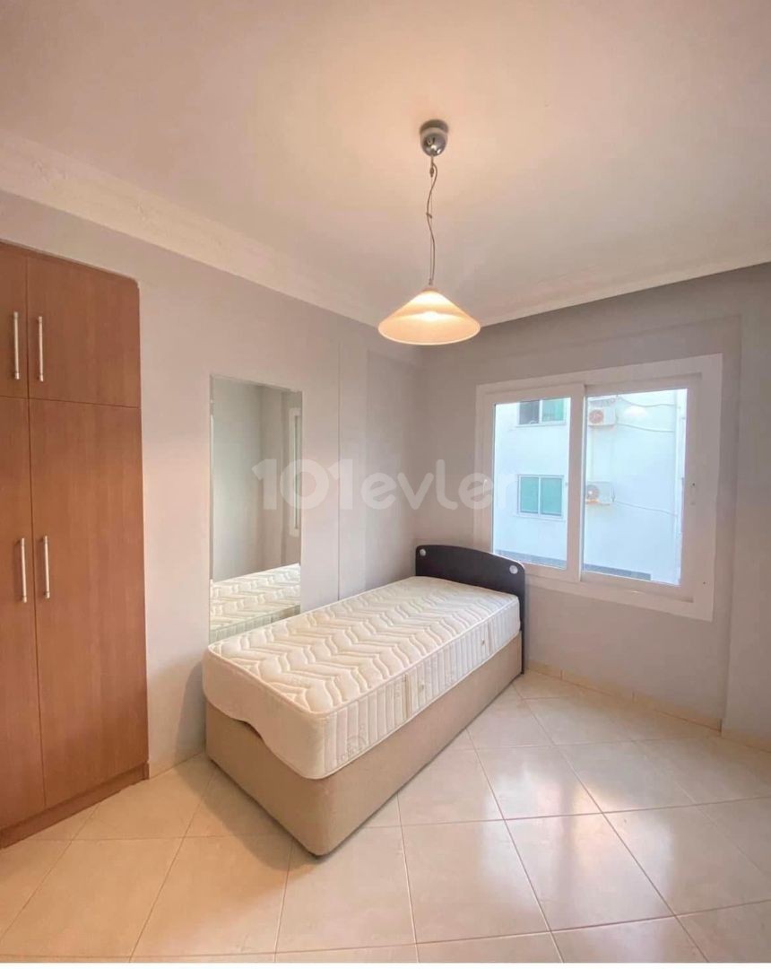 3+1 FURNISHED FLAT FOR SALE IN KYRENIA CENTER