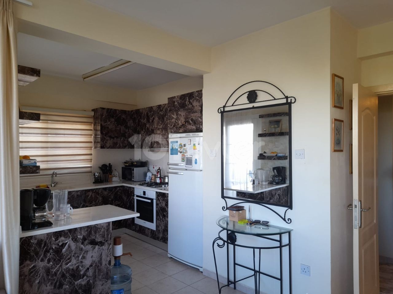 3+1 FURNISHED FLAT FOR SALE IN A SITE WITH SHARED POOL IN KYRENIA/LAPTA