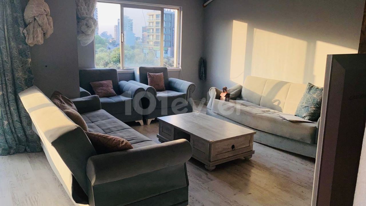 3+1 FULLY FURNISHED FLAT FOR SALE IN KYRENIA CENTER