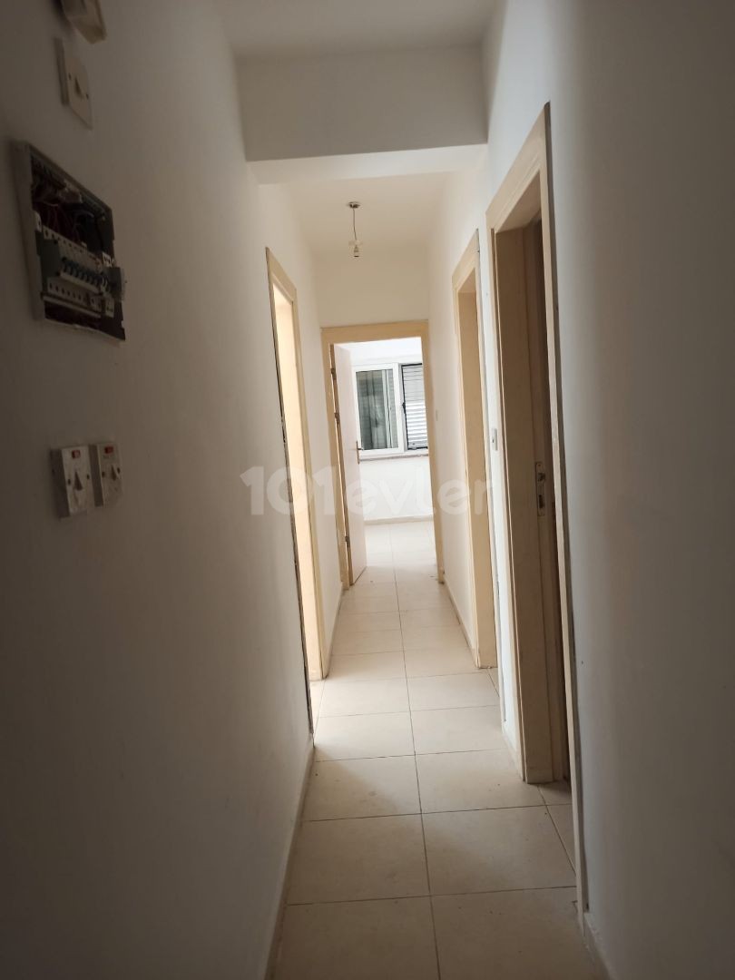 GİRNE/ALSANCAK'TA SATILIK 3+1 EŞYALI DAİRE