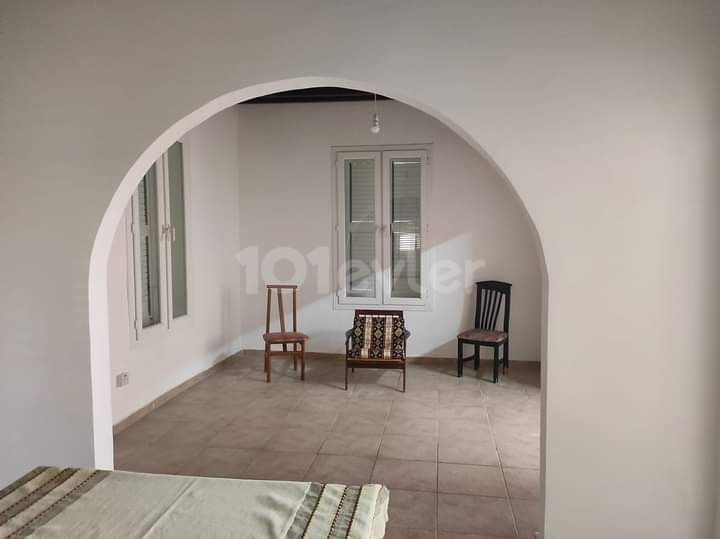 3+1 DETACHED HOUSE WITH GARDEN FOR RENT IN KYRENIA CENTRAL SAVOY HOTEL AREA