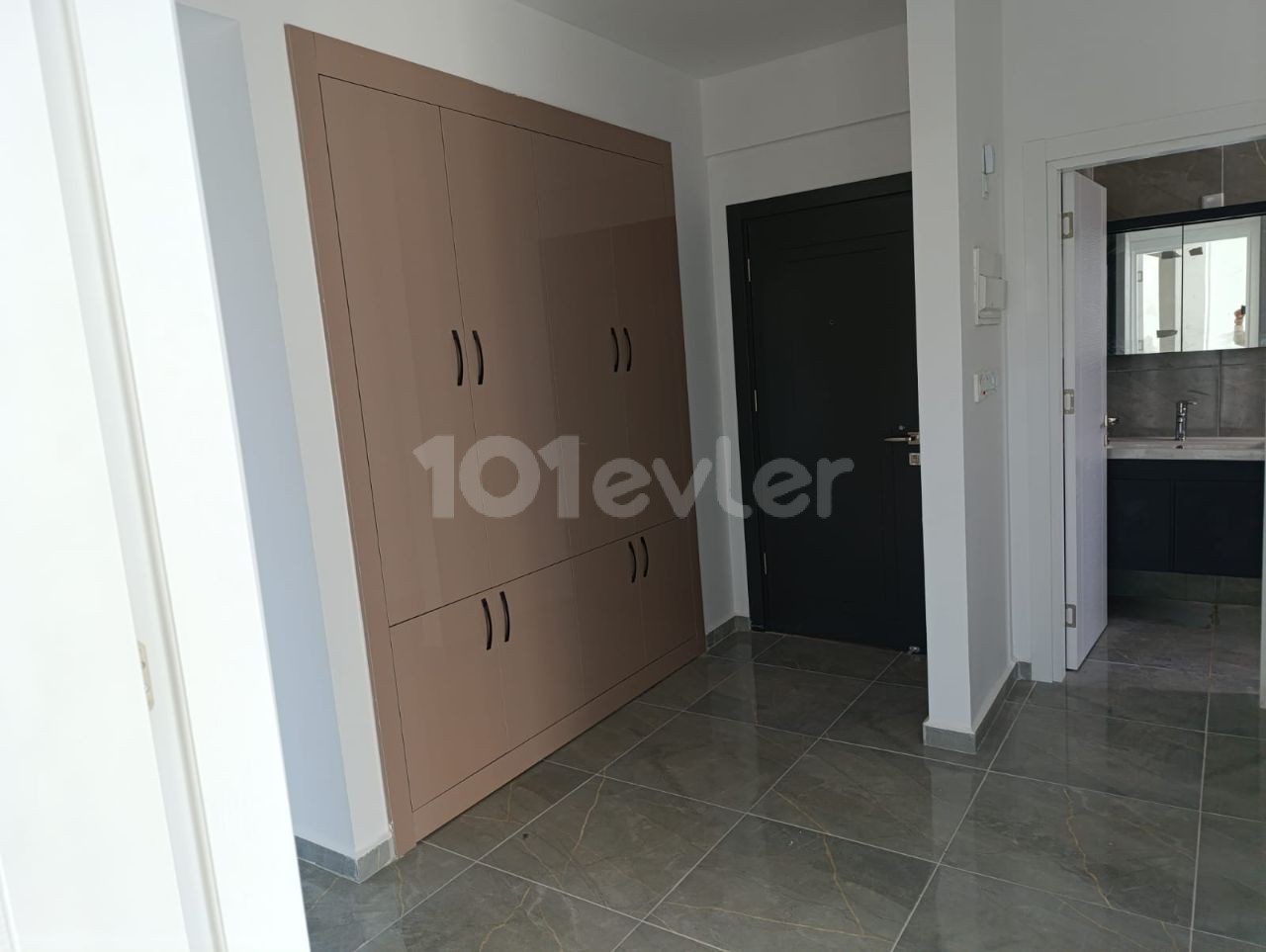 2+1 NEWLY FURNISHED FLATS FOR RENT ON GİRNE/ÇATALKÖY MAIN STREET