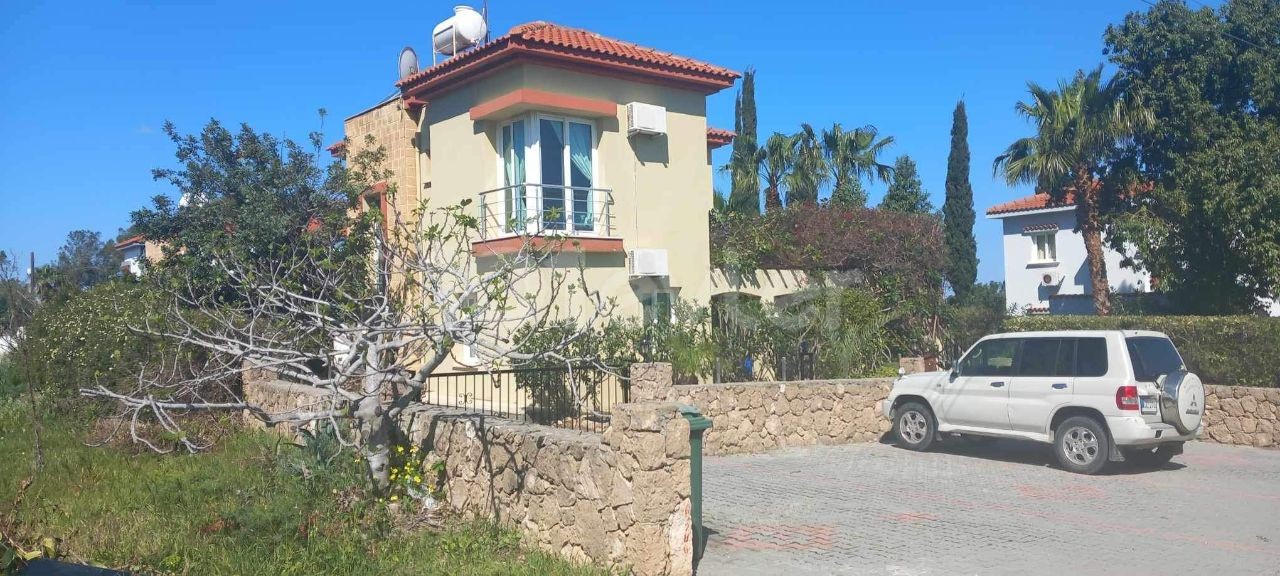 4+1 FULLY FURNISHED VILLA WITH GARDEN AND POOL FOR SALE IN KIRNE/KARŞIYAKA