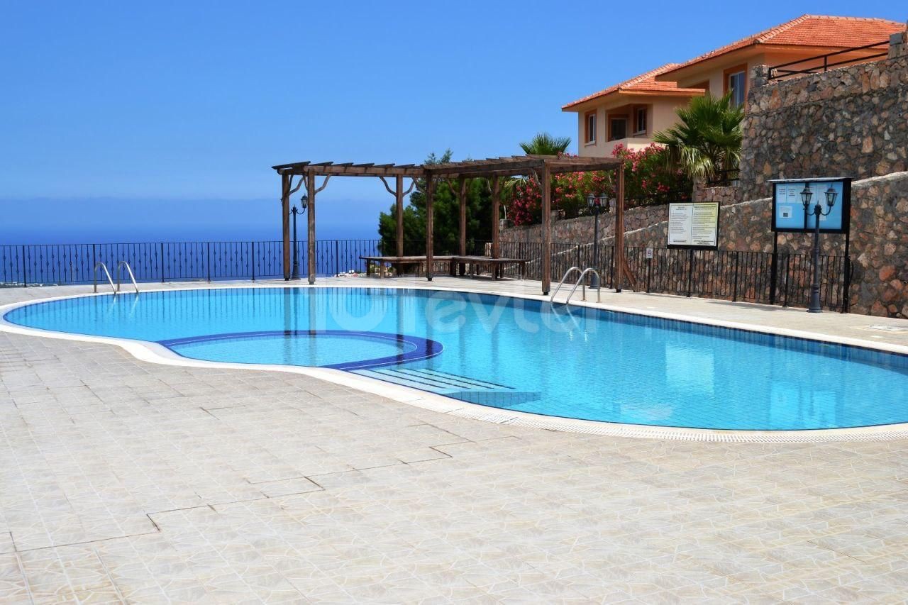 2+1 FURNISHED FLAT FOR RENT WITH SHARED POOL AND SEA VIEW IN GIRNE/ARAPKÖY