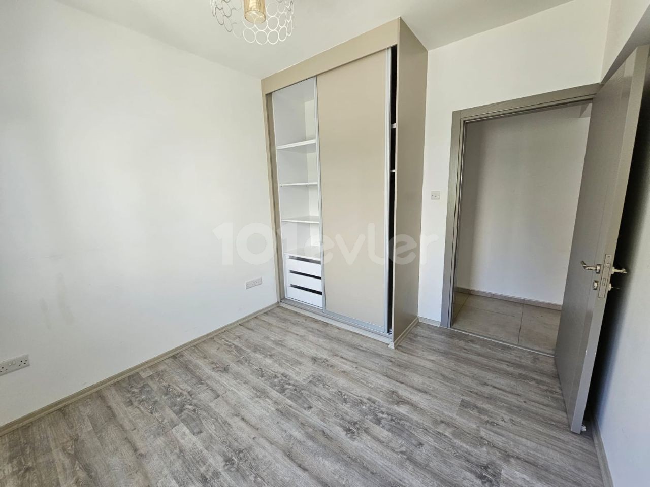 2+1 UNFURNISHED FLAT FOR RENT IN NICOSIA/YENIKENT