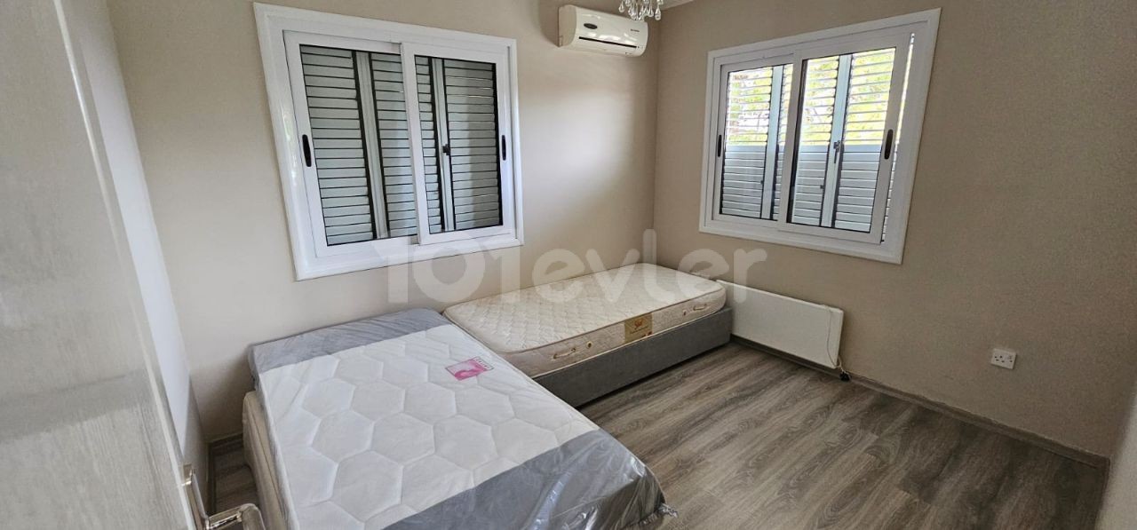 3+1 FLAT FOR SALE IN KYRENIA CENTER, WITHIN A SITE