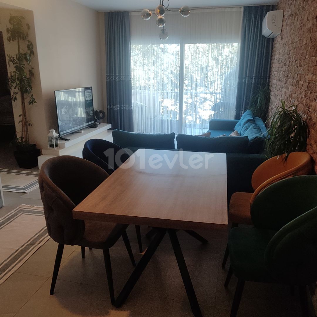 FOR SALE FURNISHED 2+1 APARTMENT IN THE CENTER OF KYRENIA