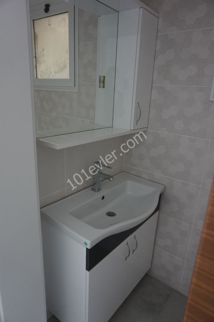 3 + 1 apartment for sale in the center of Alsancak ** 