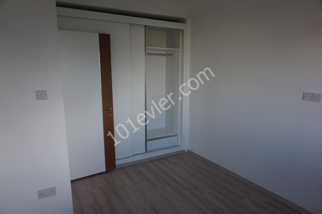 3 + 1 apartment for sale in the center of Alsancak ** 