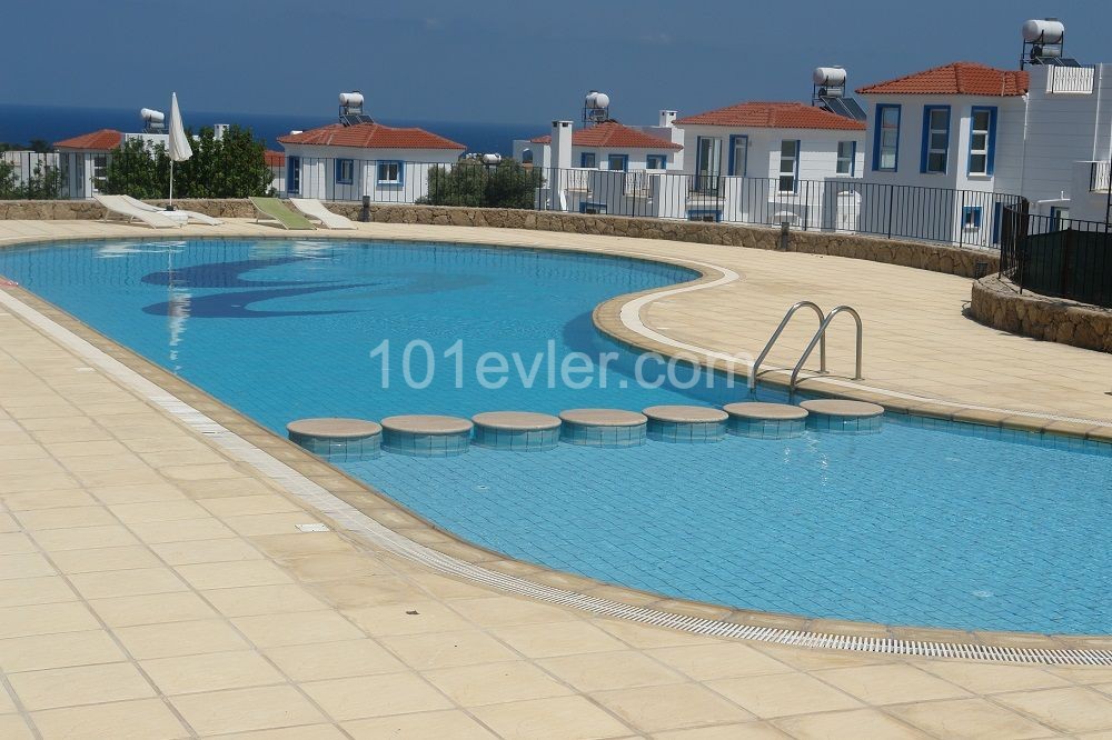 SATILIK 3+1 MINI VILLA - KARSIYAKA