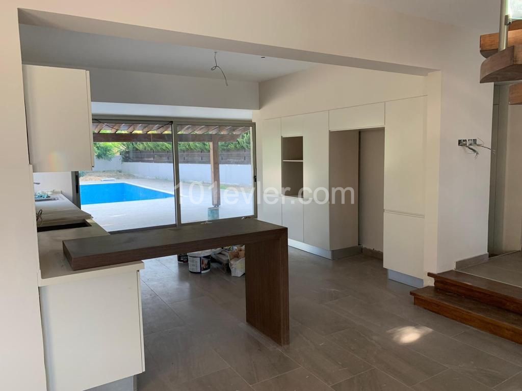 3+1 Stunning ready to move in Villa in Alsancak with private pool