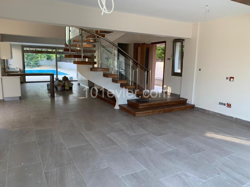 3+1 Stunning ready to move in Villa in Alsancak with private pool