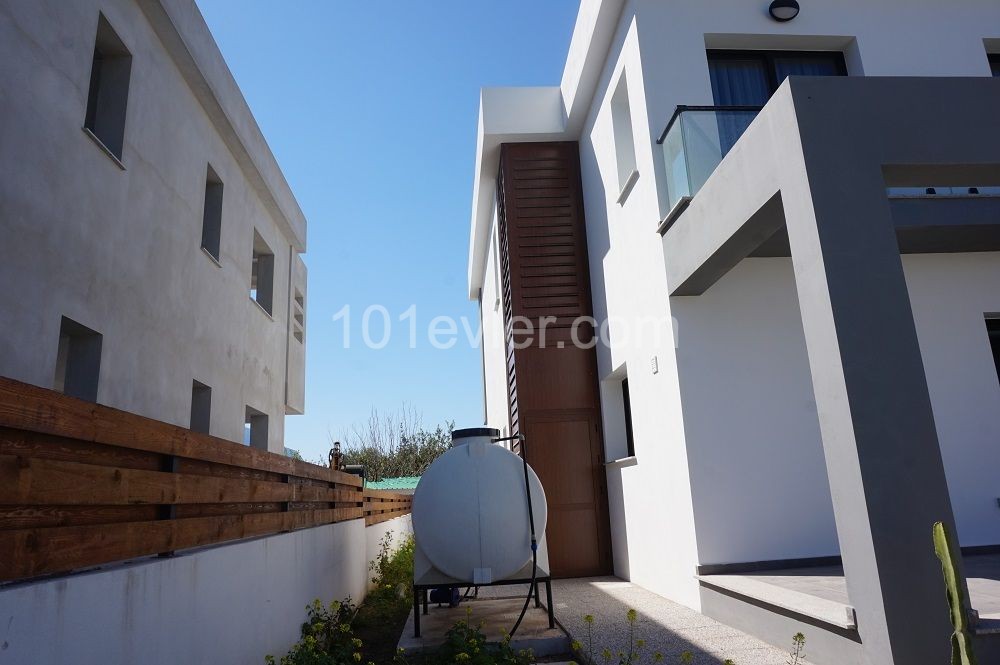 3+1 villa zu verkaufen in Alsancak ** 