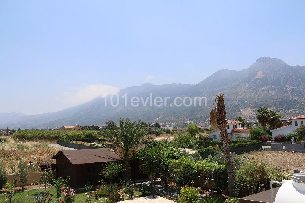 3 Bedroom bungalow with sea and mountain views