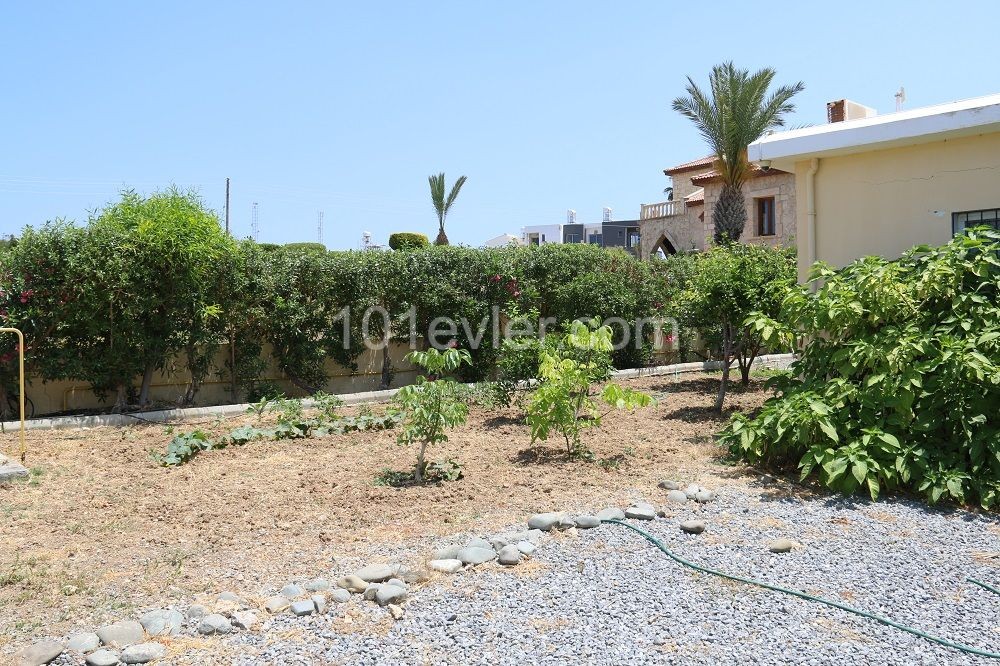 3 Bedroom bungalow with sea and mountain views