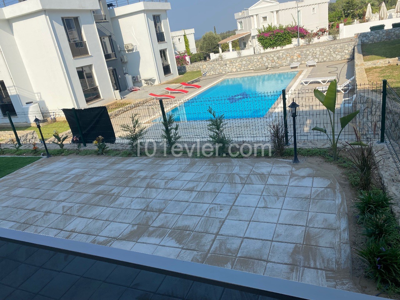 BY THE OWNER, 2+1 SPACIOUS GARDEN FLOOR FOR SALE IN ÇATALKÖY, WITH RENTAL OF 700 GBP ** 