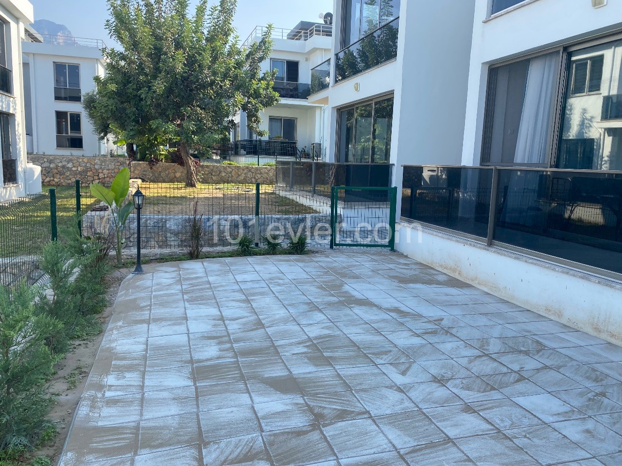 BY THE OWNER, 2+1 SPACIOUS GARDEN FLOOR FOR SALE IN ÇATALKÖY, WITH RENTAL OF 700 GBP ** 