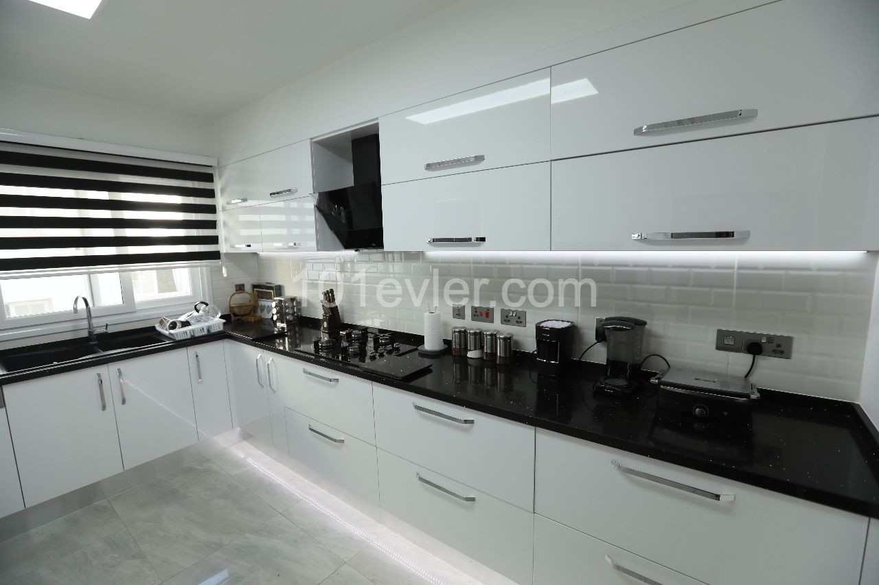 3+1 FULLY FURNISHED APARTMENT IN MITREELI ** 