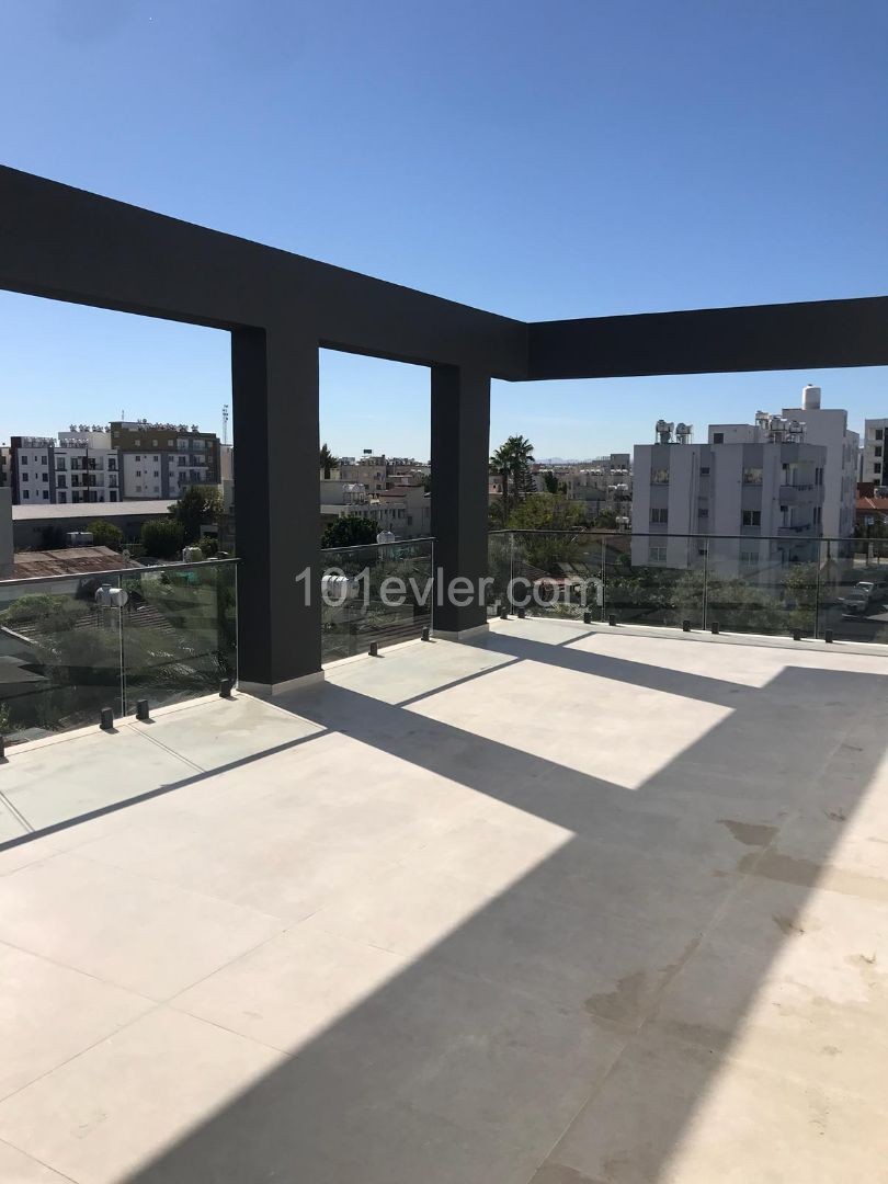 GÖNYELİNİN KALBİNDE  SATILIK  PENTHOUSE 