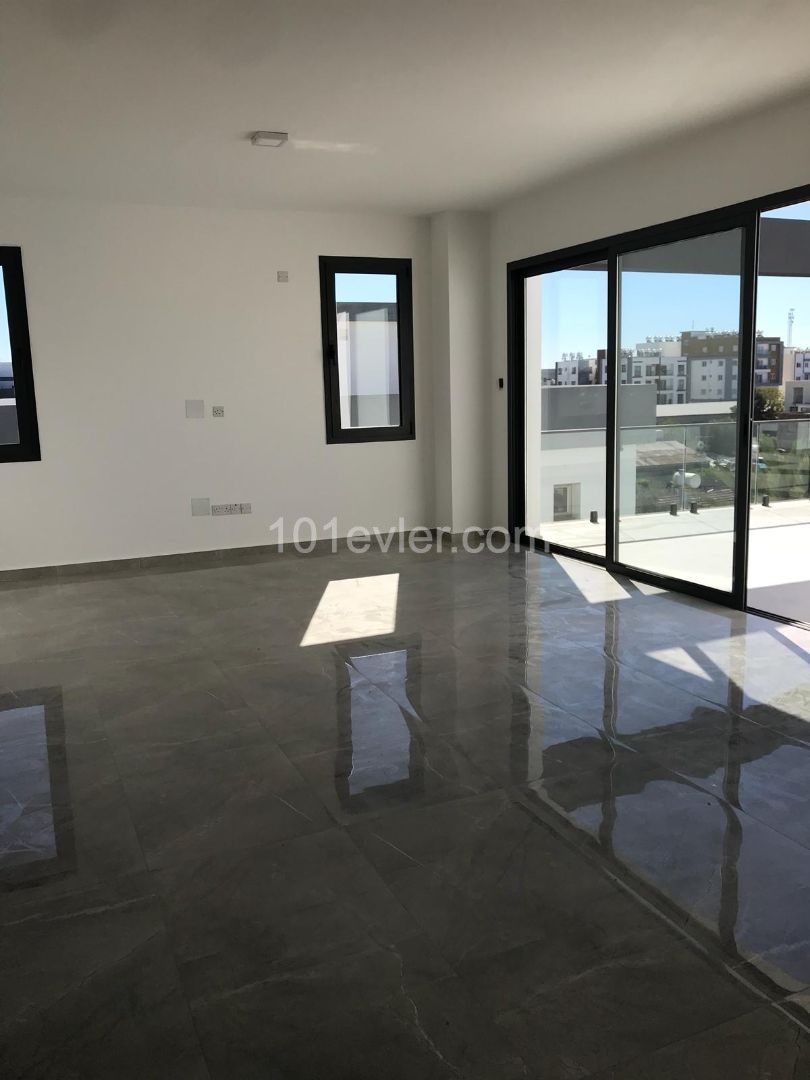 GÖNYELİNİN KALBİNDE  SATILIK  PENTHOUSE 