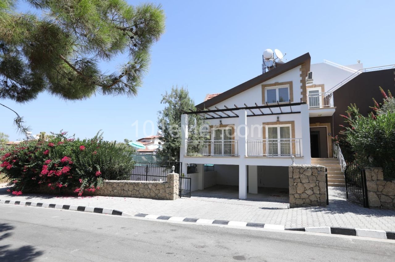 LUXURIOUS VILLA IN ÇATALKOY ** 