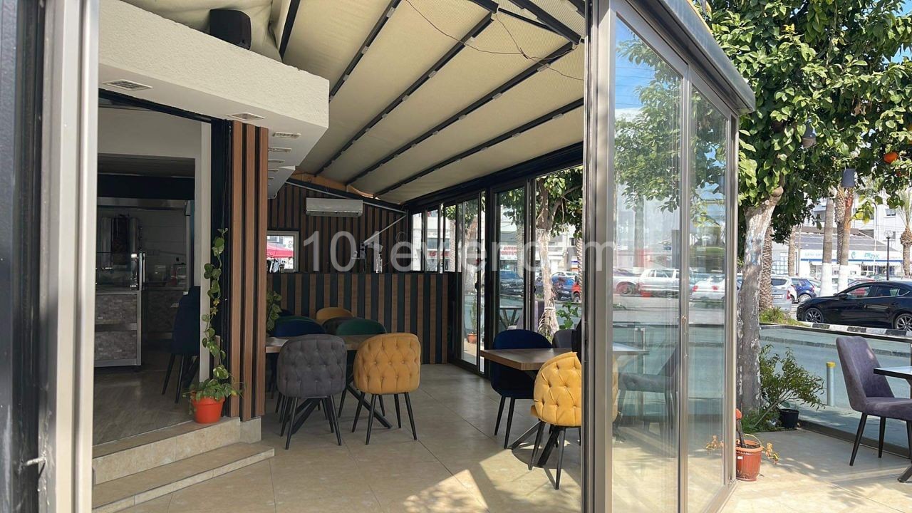 Close to Galeria, full restaurant material, busy restaurant 2700 TL Rent PERIOD INCLUDING 2 SERVICE ENGINES FOR RENT 33000 ** 