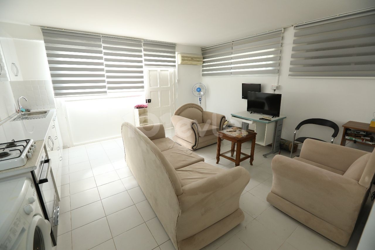 AN APARTMENT FOR RENT IN MITRE... ** 