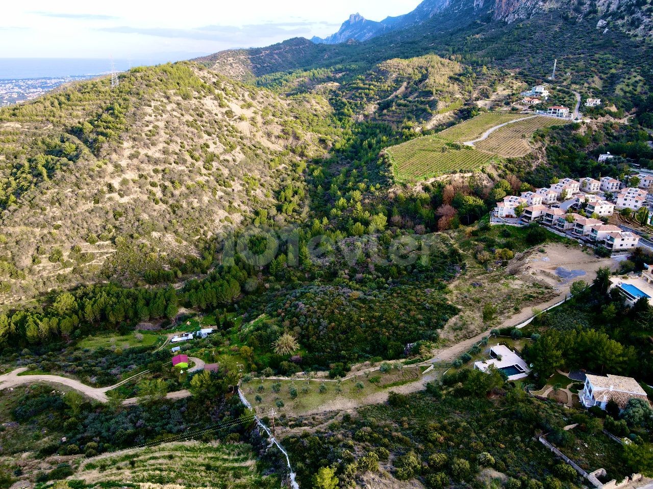 زمین برای فروش در GIRNE ILGAZ