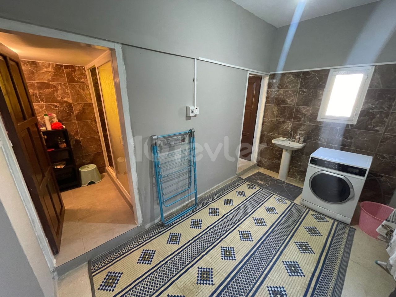 Yeni Erenköy'de Kiralık 3+1 Köy Evi