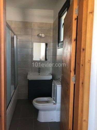 4+1 VILLA ZUM VERKAUF IN EINEM HALBEN HEKTAR LAND IN KYRENIA/CHATALKÖY ** 