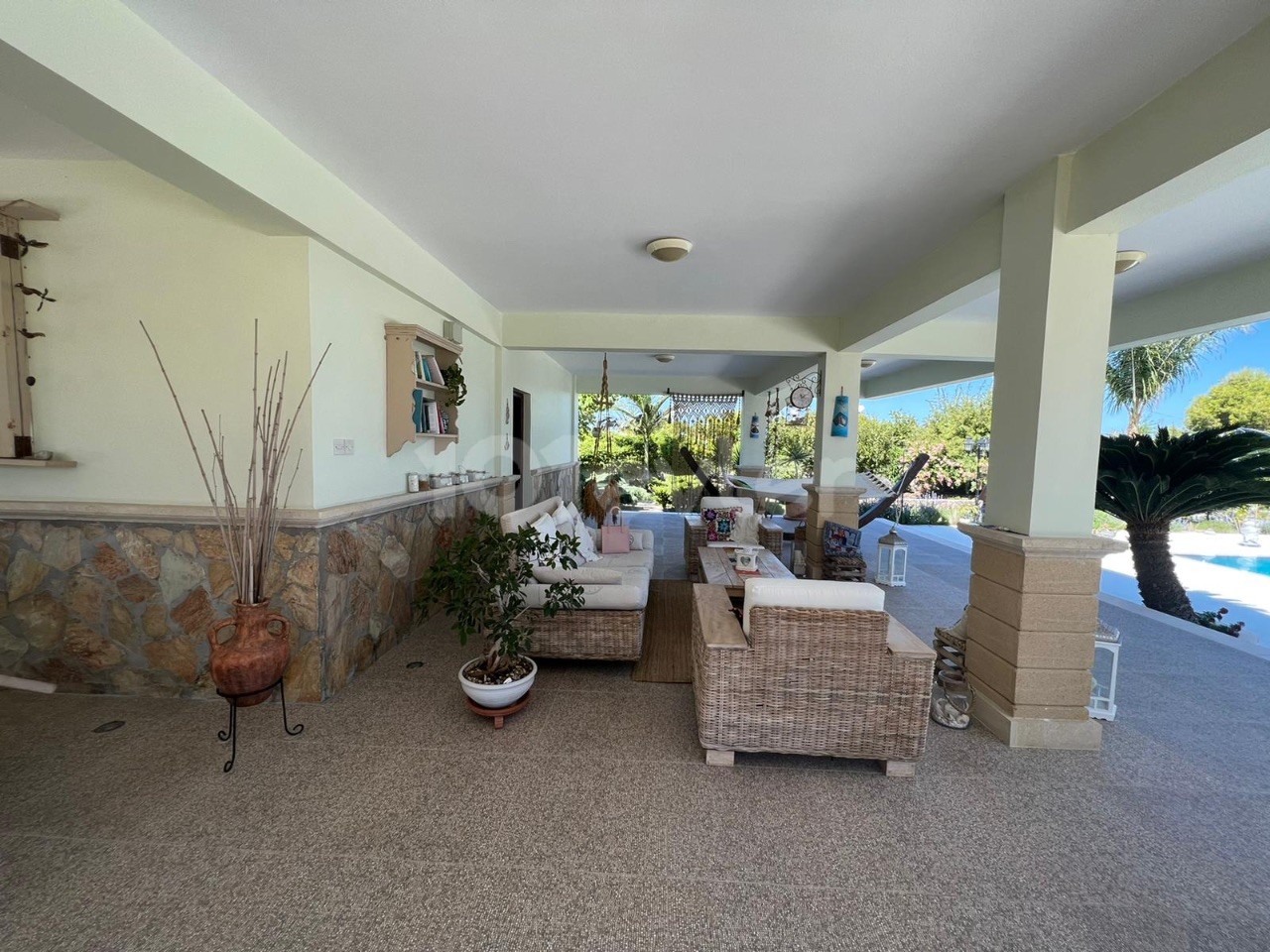 3+1 Villa zum Verkauf in Kyrenia Lapta, Türkei mit privatem Pool ** 