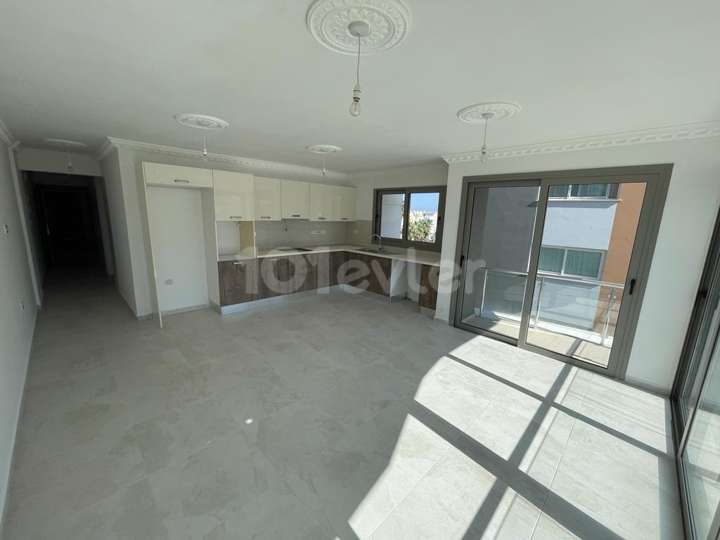 2+1 Flat For Sale In The Center Of Kyrenia