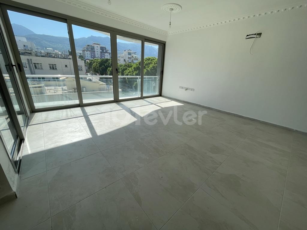 2+1 Flat For Sale In The Center Of Kyrenia