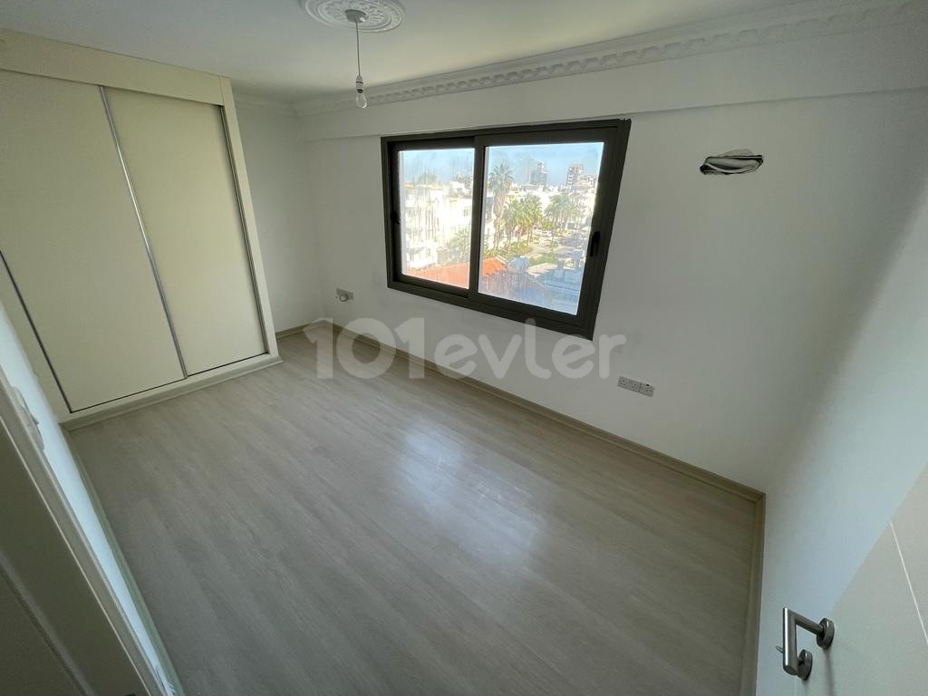 2+1 Flat For Sale In The Center Of Kyrenia