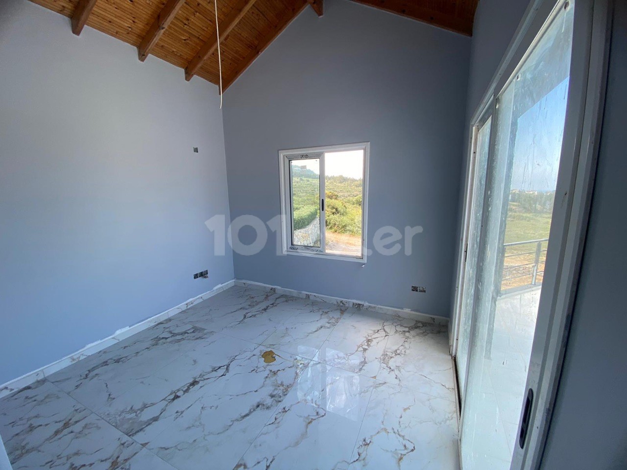 Zu verkaufen 4+1 Villa mit privatem Pool in Kyrenia/Lapta